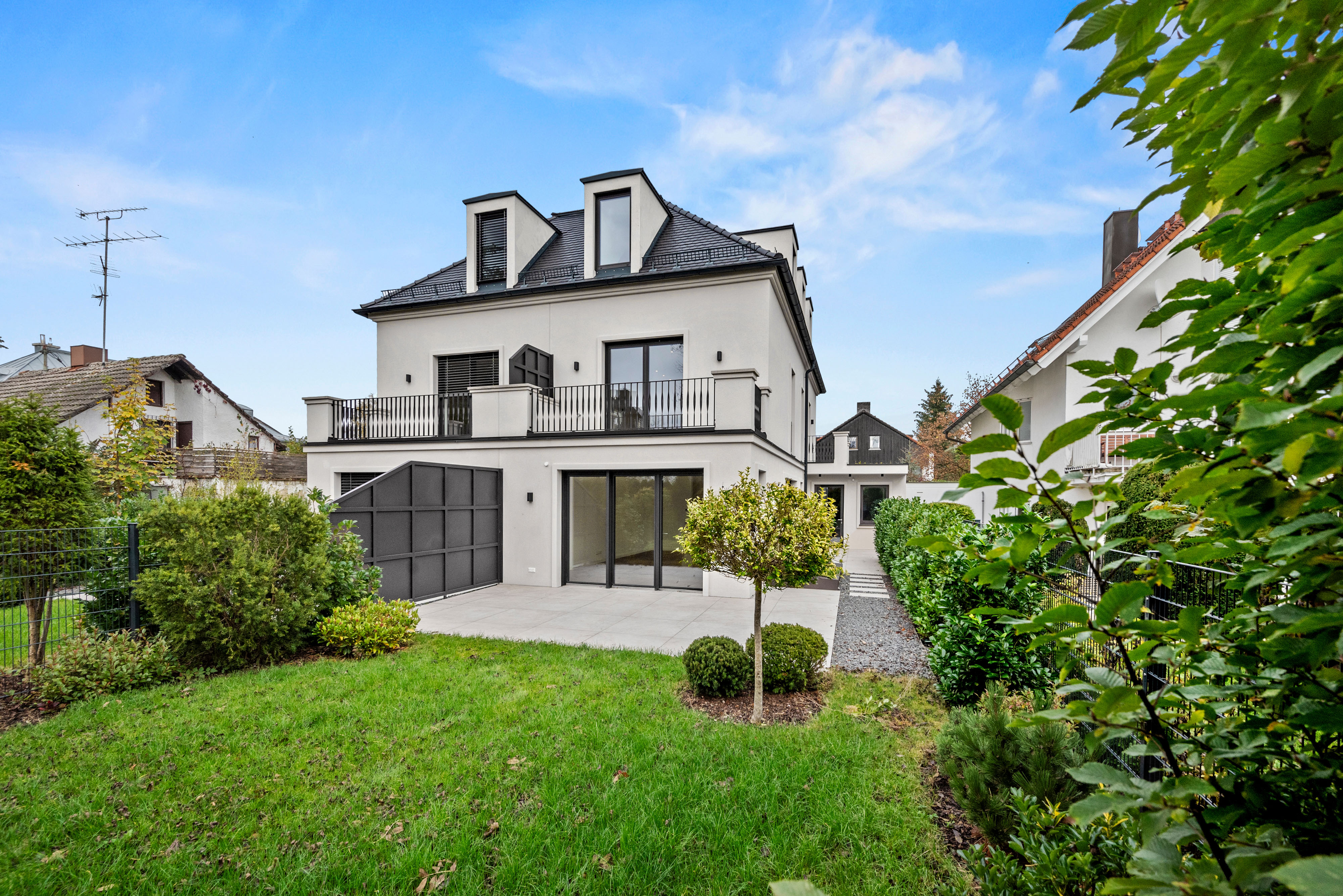 Villa mit Garten in München-Bogenhausen, Oberschlesische Straße – verkauft über Social Media
